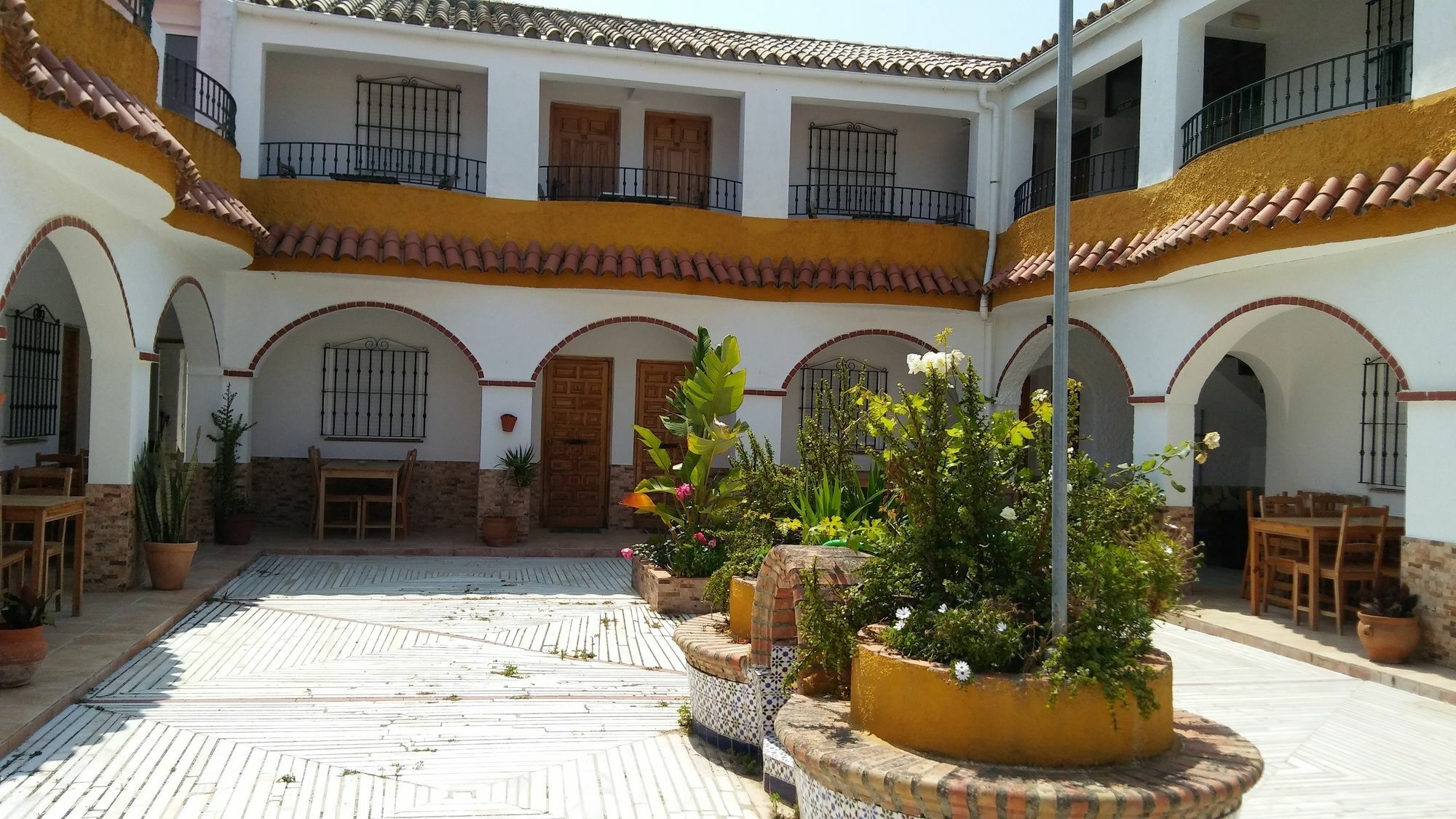 Hostal Mini Golf Los Canos De Meca Exterior foto