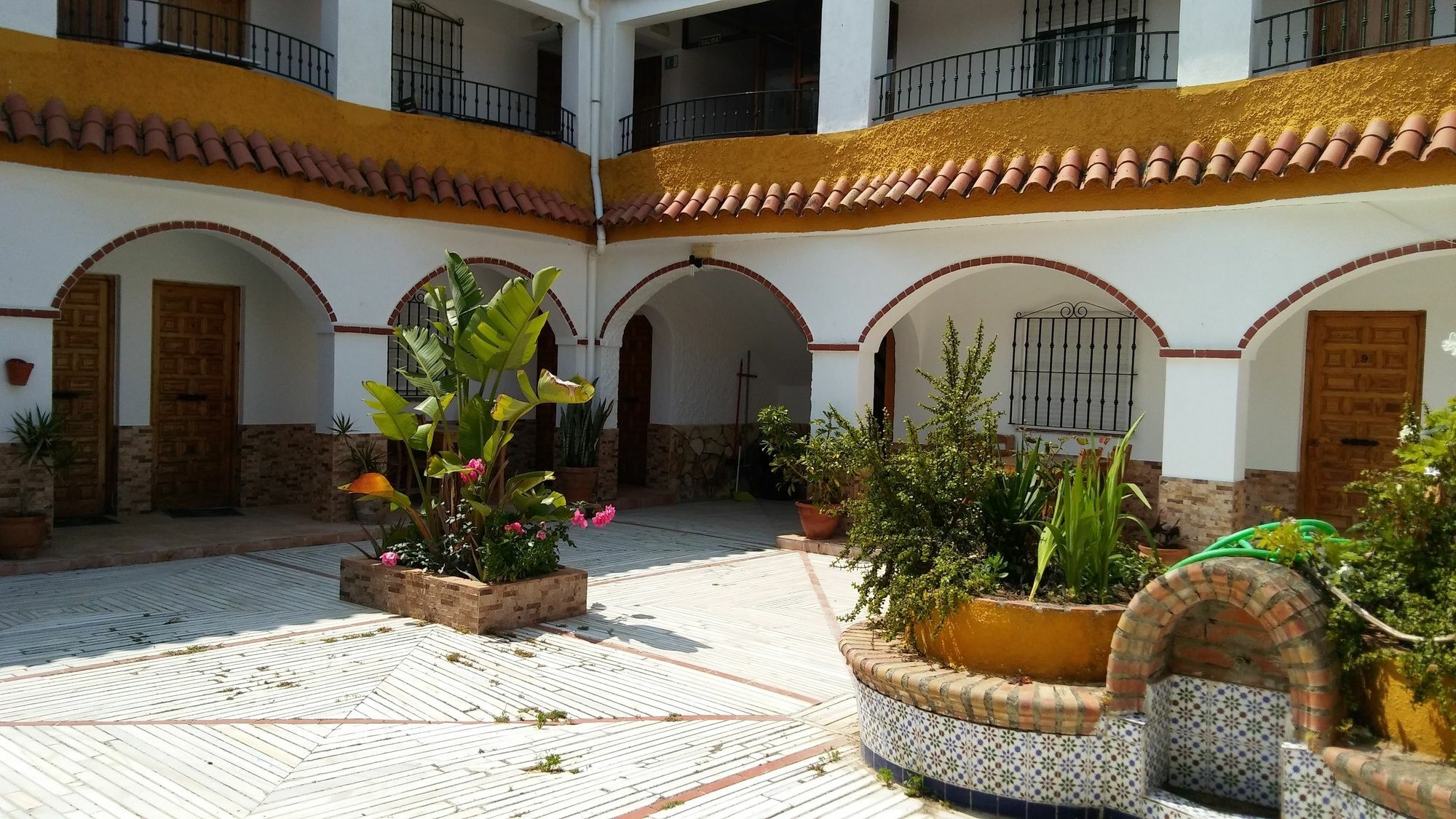 Hostal Mini Golf Los Canos De Meca Exterior foto